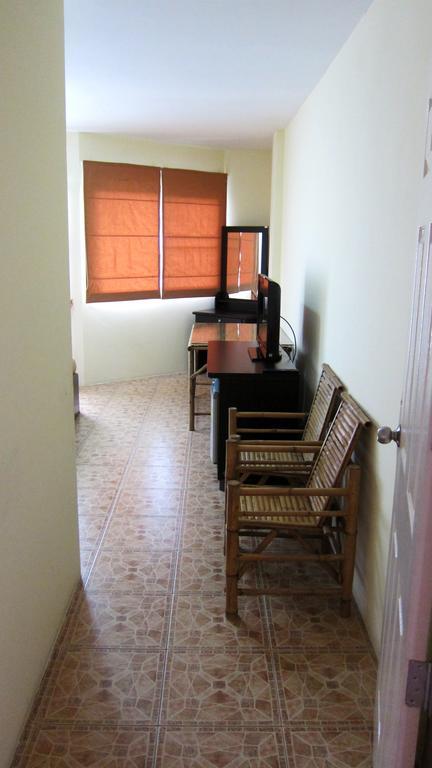 Samal Guesthouse Pattaya Luaran gambar