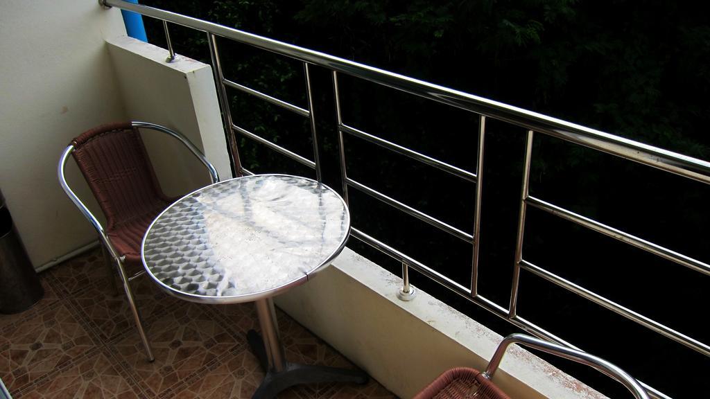 Samal Guesthouse Pattaya Luaran gambar