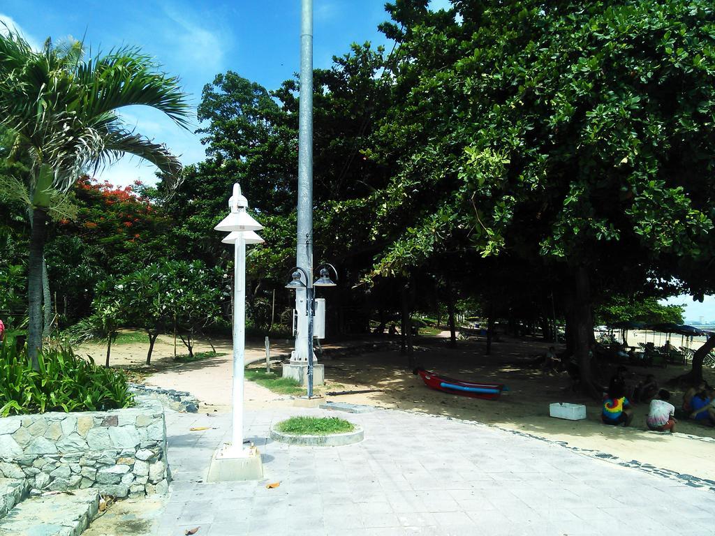 Samal Guesthouse Pattaya Luaran gambar